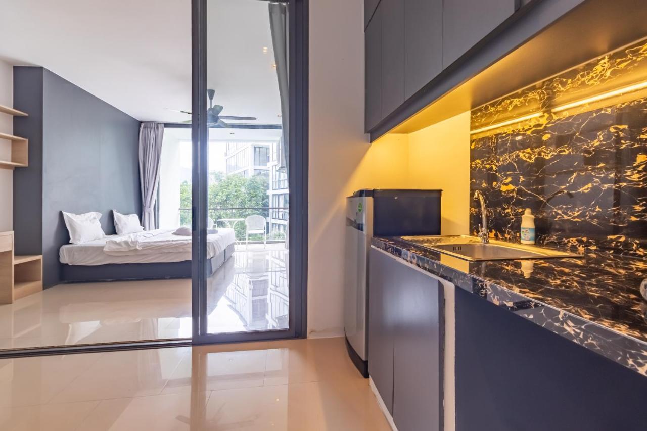 Icon Park Phuket Condo Buitenkant foto