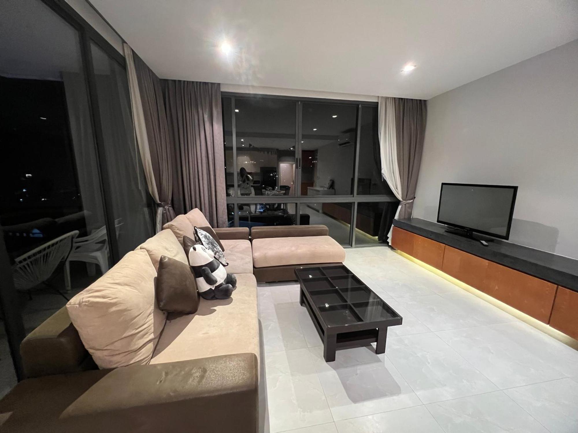 Icon Park Phuket Condo Buitenkant foto